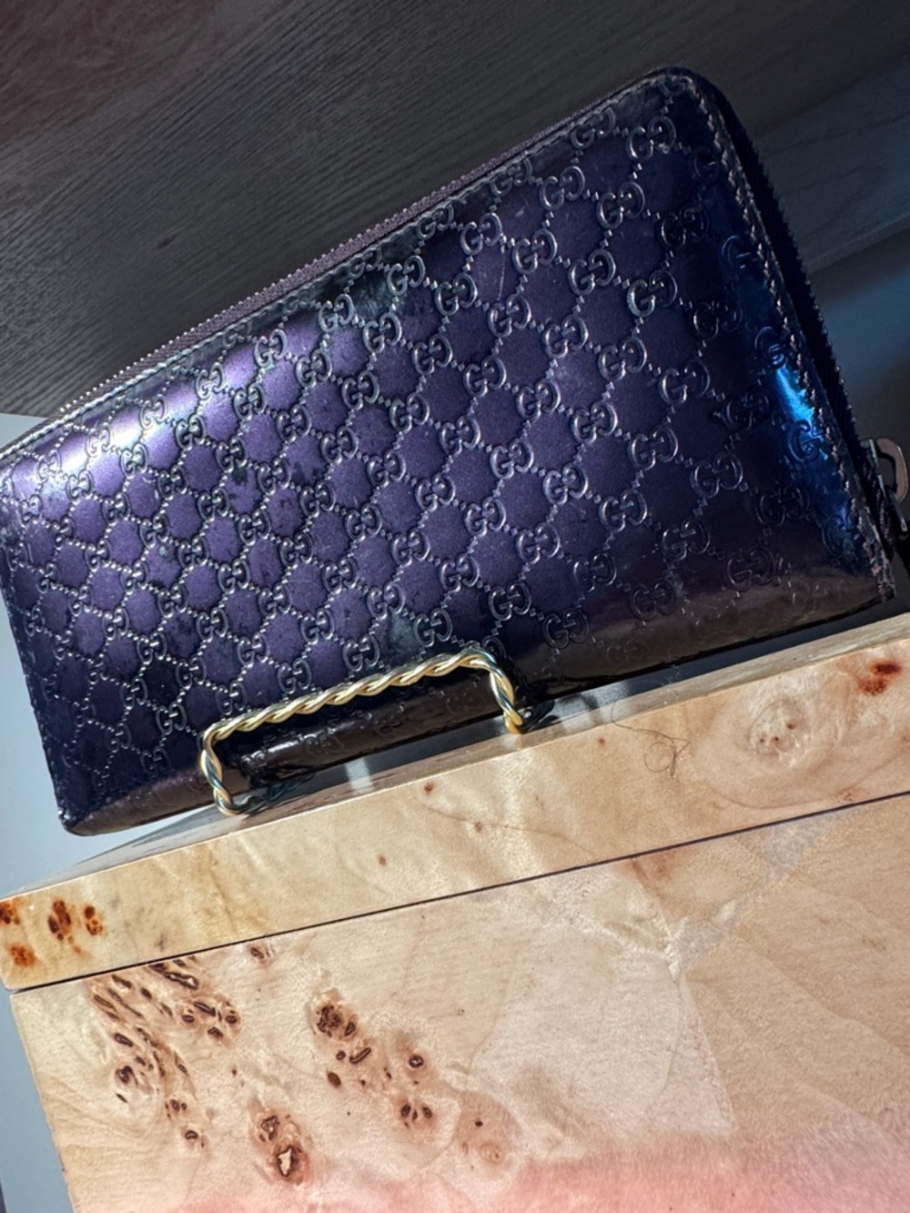 Vintage Gucci Metallic Plum GG Zip Around Wallet with Heart Pulls - Picture 5 of 9